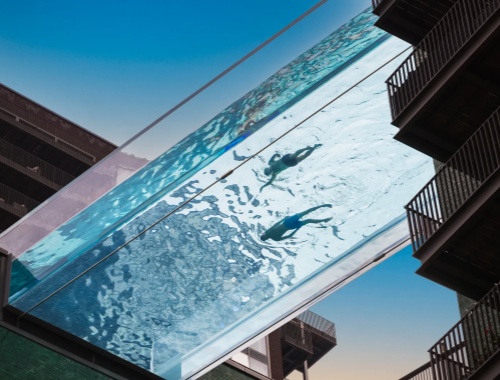 Sky Pool at Embassy Gardens (London, England)