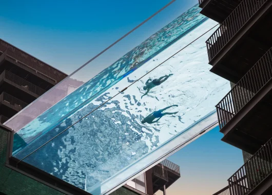 Sky Pool at Embassy Gardens (London, England)