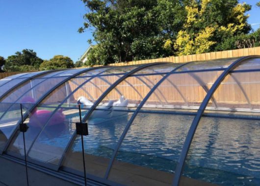outdoor-swimming-pool-enclosures-model-D-1